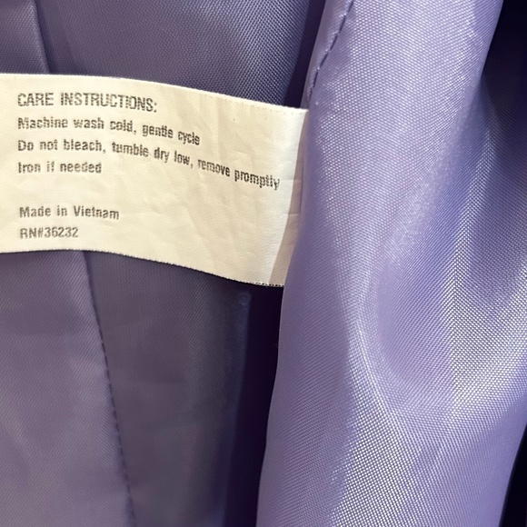 Gallery Petite Large Raincoat with removable hood - Picture 8 of 9